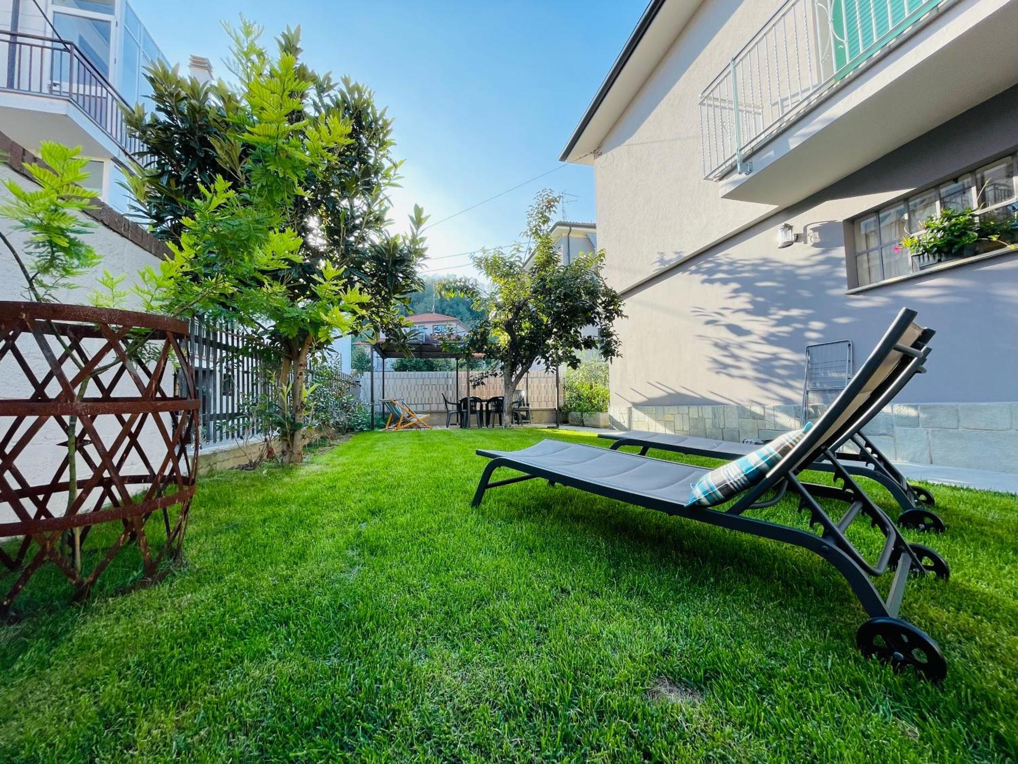 알바 Casa Piero, Relax E Piscina Privata Tra Le Colline Delle Langhe 빌라 외부 사진